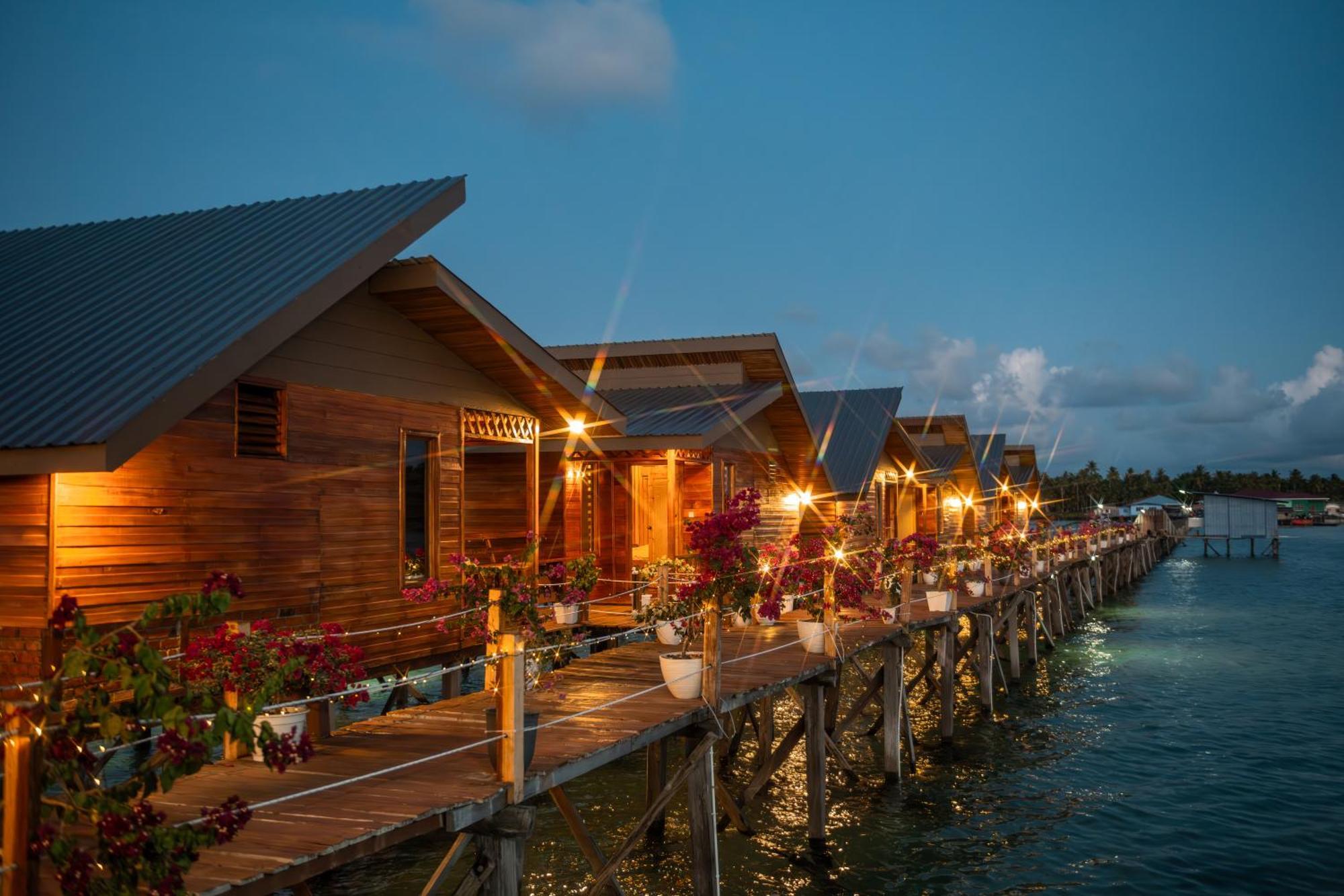 La Water House Semporna B&B 외부 사진